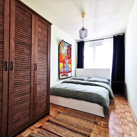 Skwierzynska Apartment~ Self Check-In 24 ~ Lift Wroclaw Luaran gambar