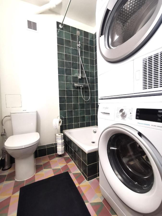 Skwierzynska Apartment~ Self Check-In 24 ~ Lift Wroclaw Luaran gambar