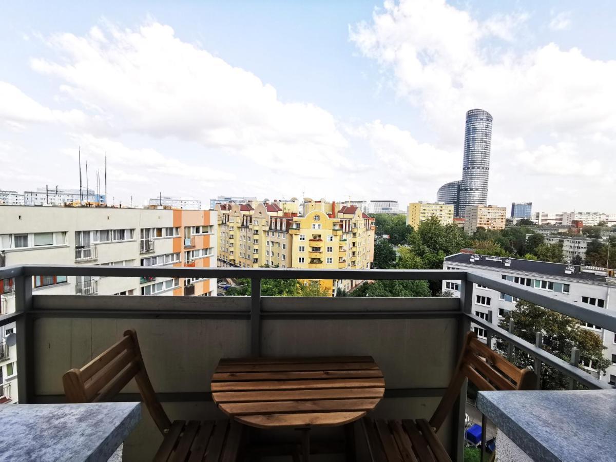 Skwierzynska Apartment~ Self Check-In 24 ~ Lift Wroclaw Luaran gambar