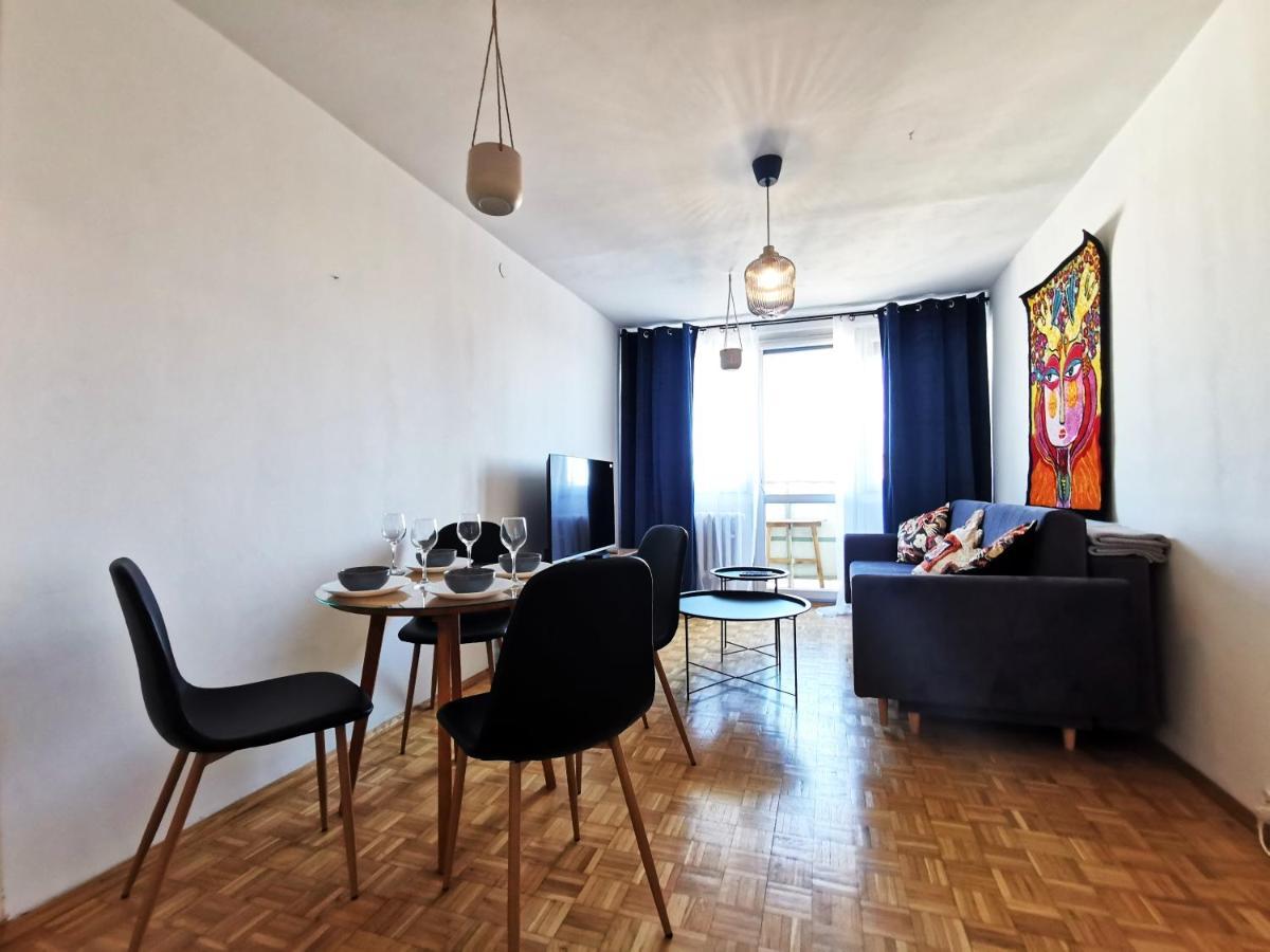 Skwierzynska Apartment~ Self Check-In 24 ~ Lift Wroclaw Luaran gambar